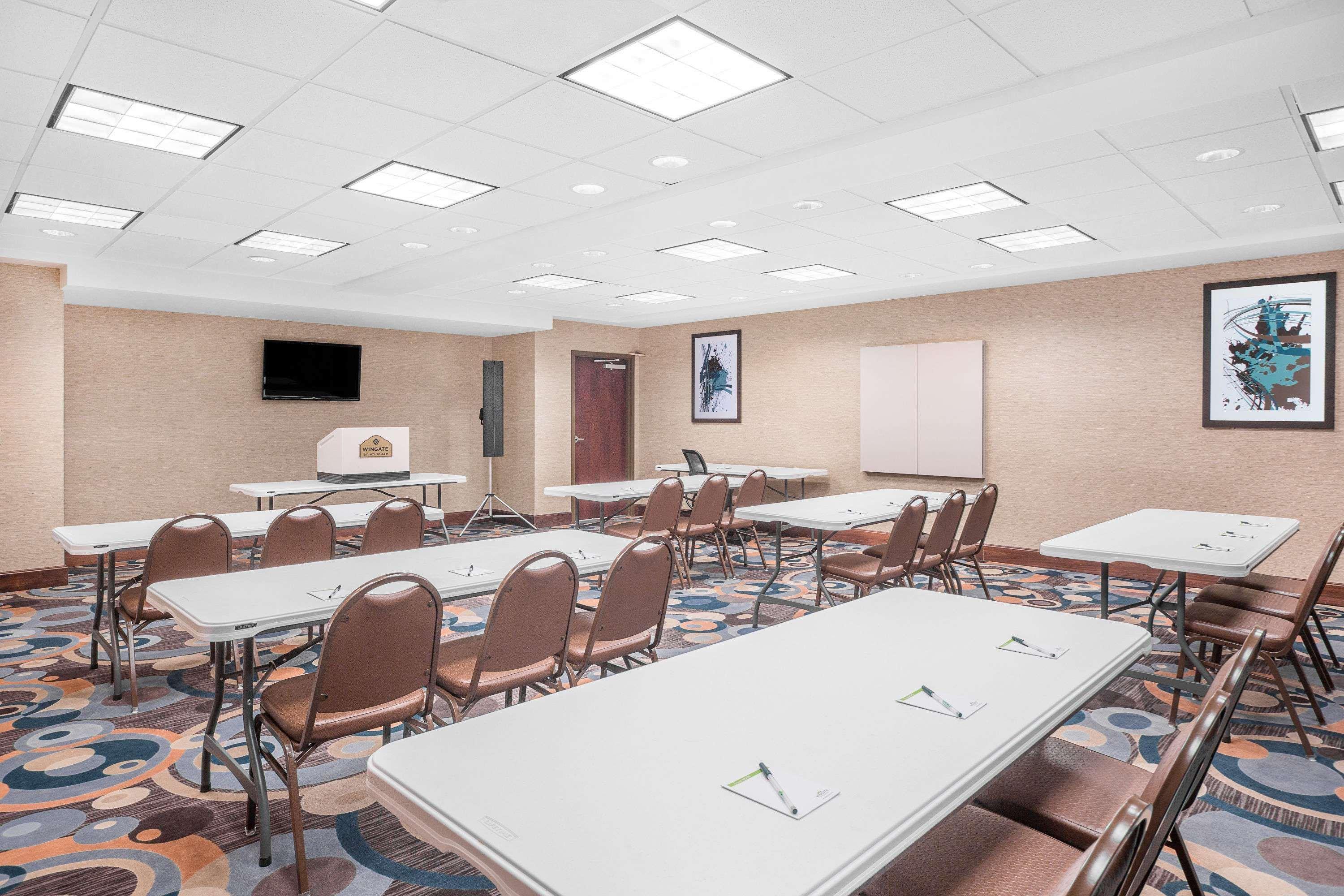 Holiday Inn Express - Gulfport Beach By Ihg Ngoại thất bức ảnh