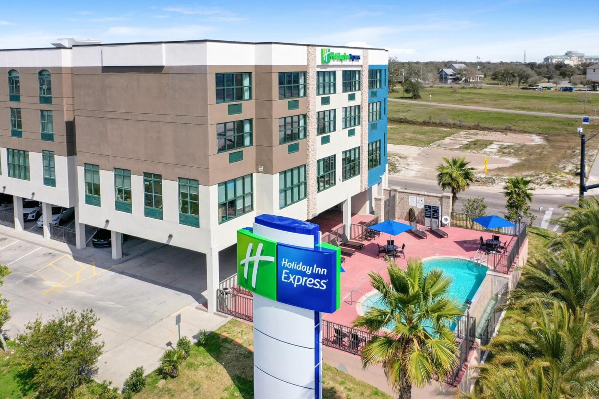 Holiday Inn Express - Gulfport Beach By Ihg Ngoại thất bức ảnh