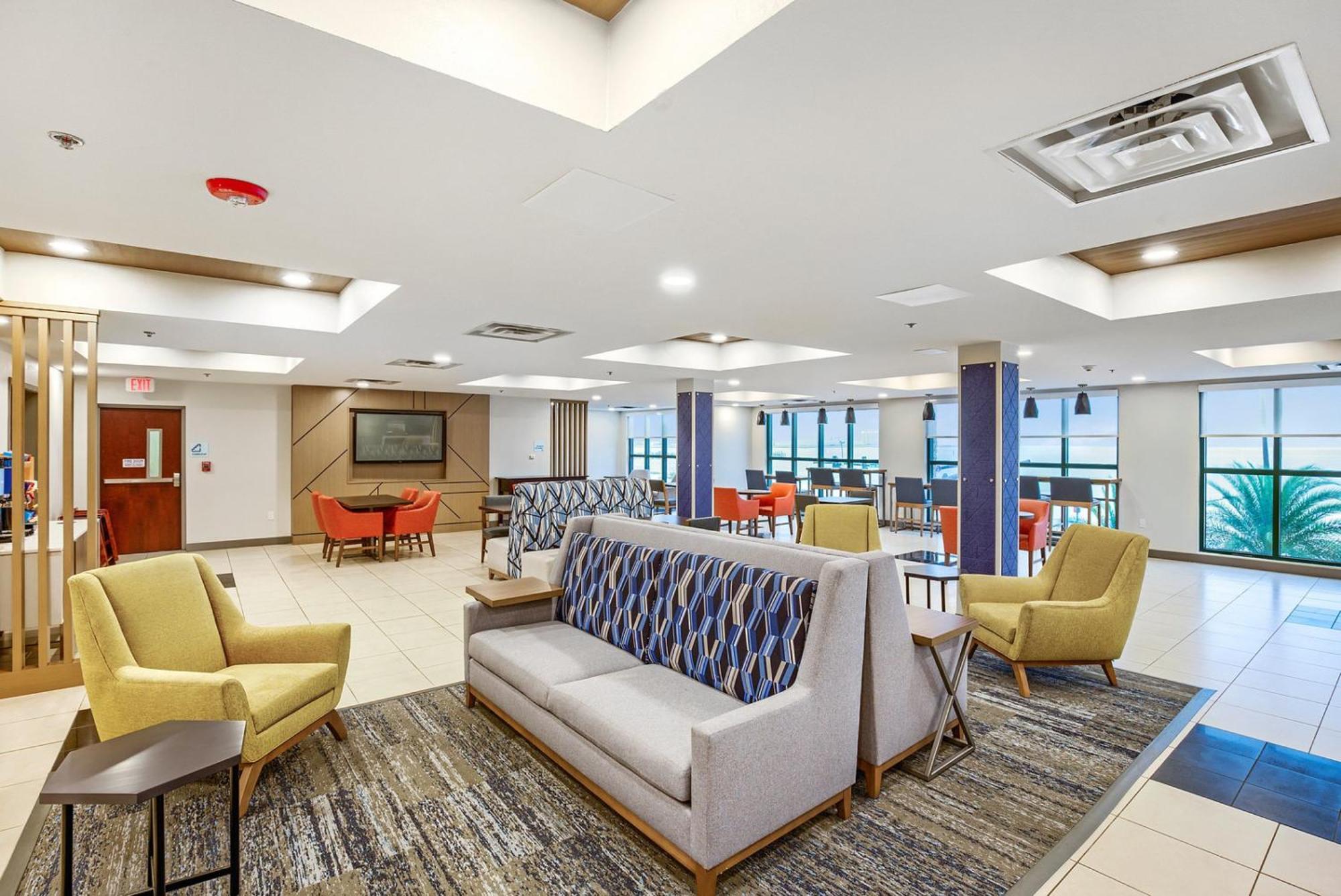 Holiday Inn Express - Gulfport Beach By Ihg Ngoại thất bức ảnh