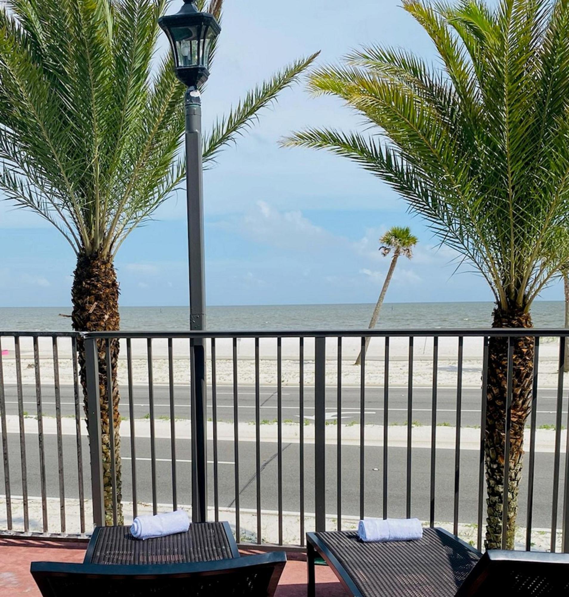 Holiday Inn Express - Gulfport Beach By Ihg Ngoại thất bức ảnh