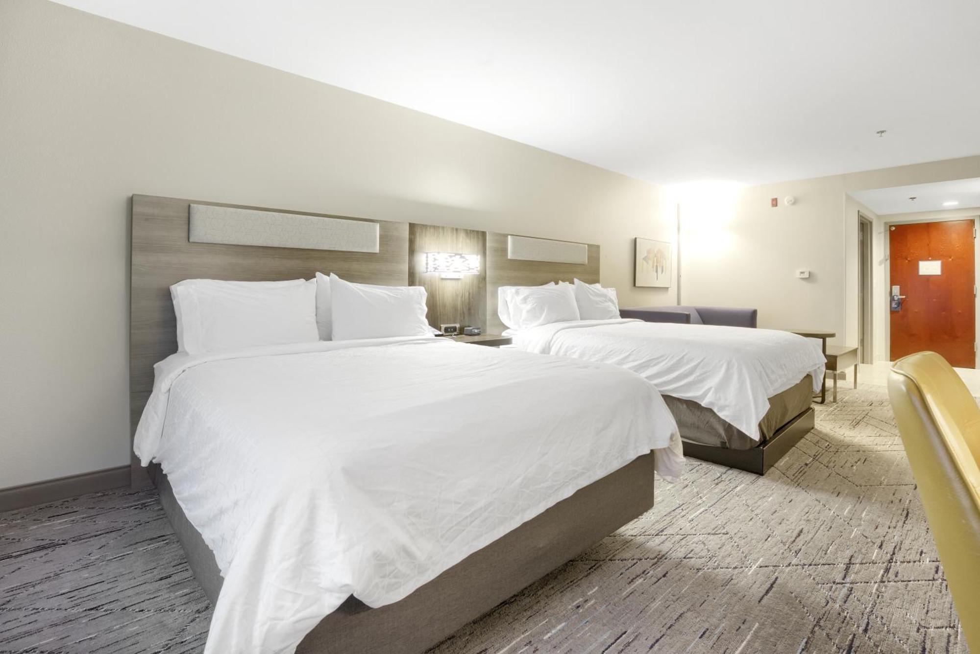 Holiday Inn Express - Gulfport Beach By Ihg Ngoại thất bức ảnh