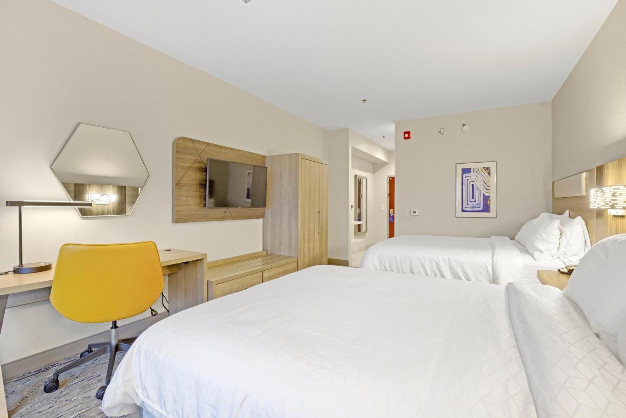 Holiday Inn Express - Gulfport Beach By Ihg Ngoại thất bức ảnh